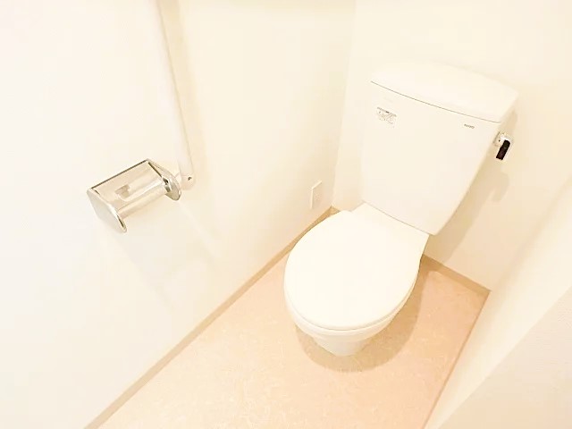 トイレ　※同物件別部屋写真です。