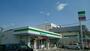 コンビニ　ファミリーマート（コンビニ）まで750m