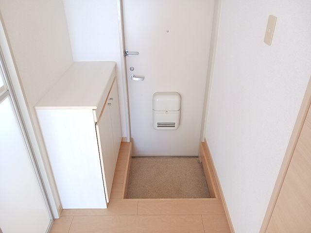 アクティブオノマの玄関写真