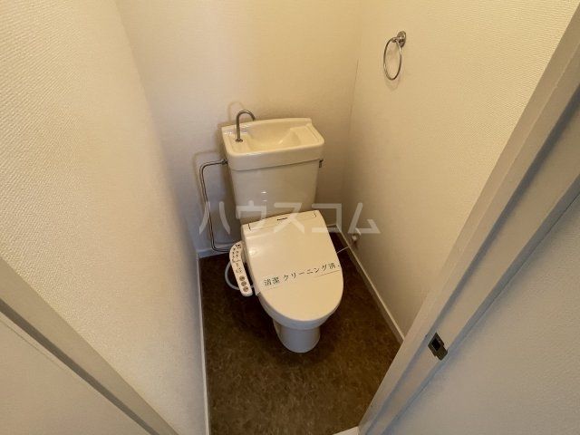 ロイヤルハイツ吉岡Aのトイレ写真