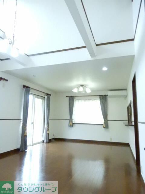 居室・リビング　お問合せはタウンハウジングまで！※現地待合わせ相談可能