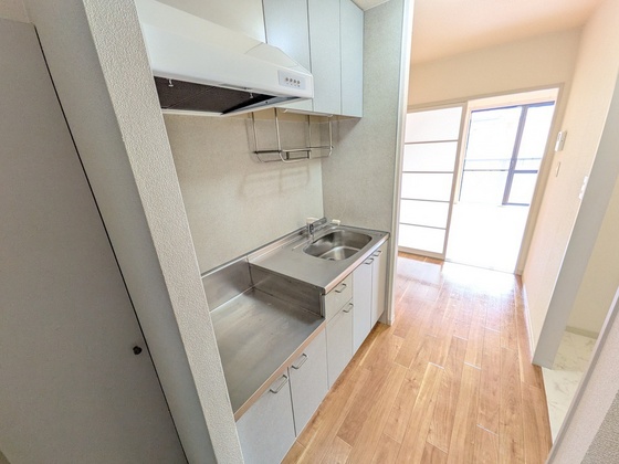 キッチン　※別部屋の写真です