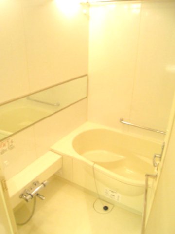 バス・シャワールーム　※別部屋参考写真
