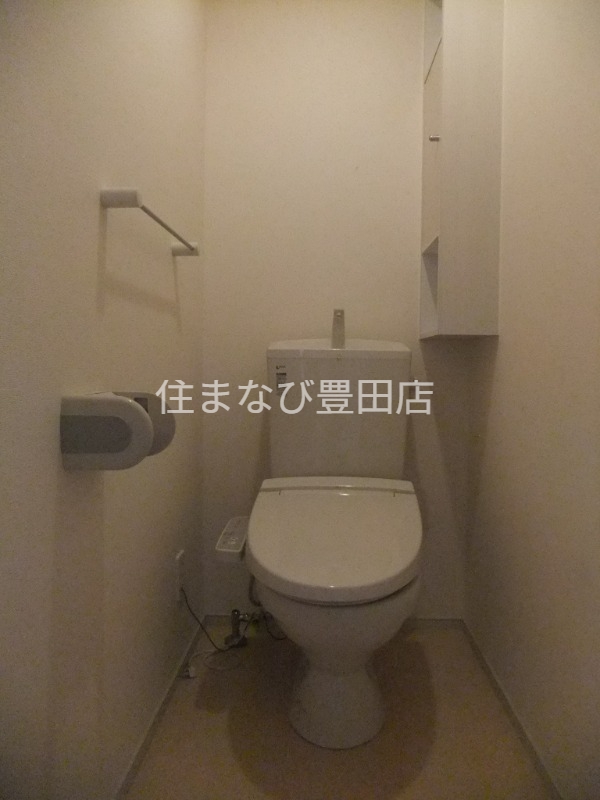 トイレ　同型タイプ