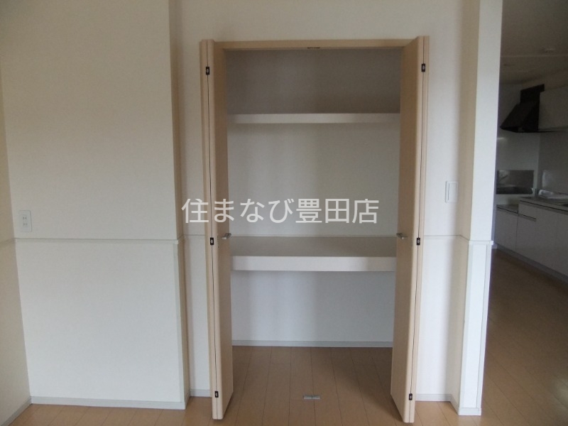 収納　同型タイプ