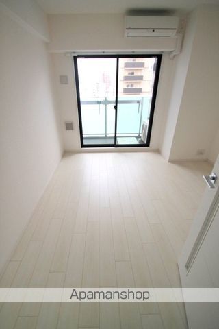 エスライズ東本町の居間写真
