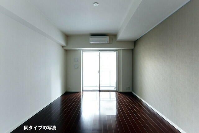 居室・リビング　写真は同タイプ住居です