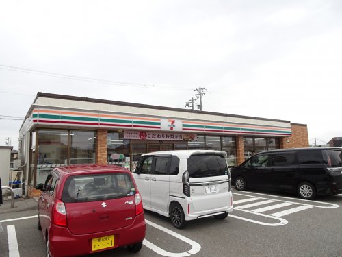 コンビニ　セブンイレブン 富山町村1丁目店（コンビニ）まで116m