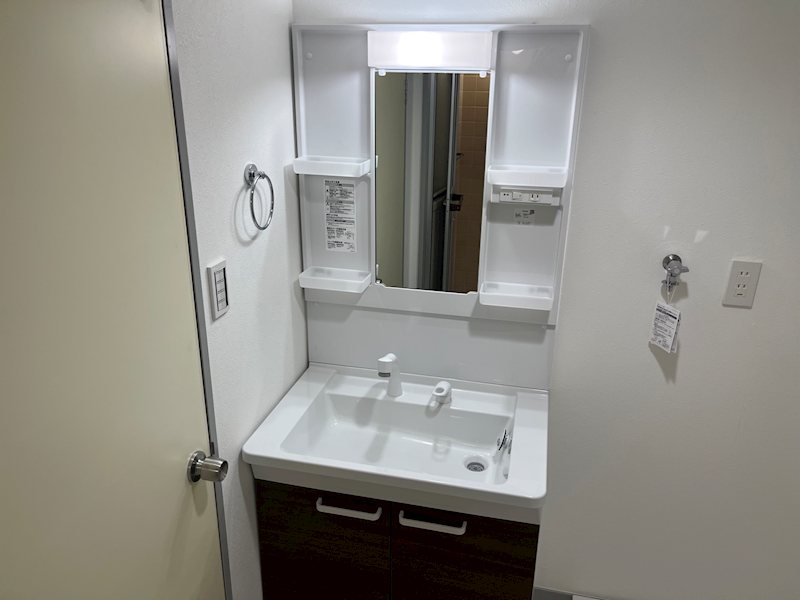 洗面設備　同物件別部屋参考写真です