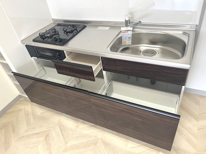 キッチン　同物件別部屋参考写真です