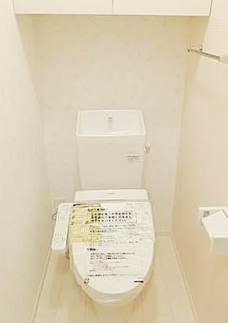 トイレ　同仕様参考写真