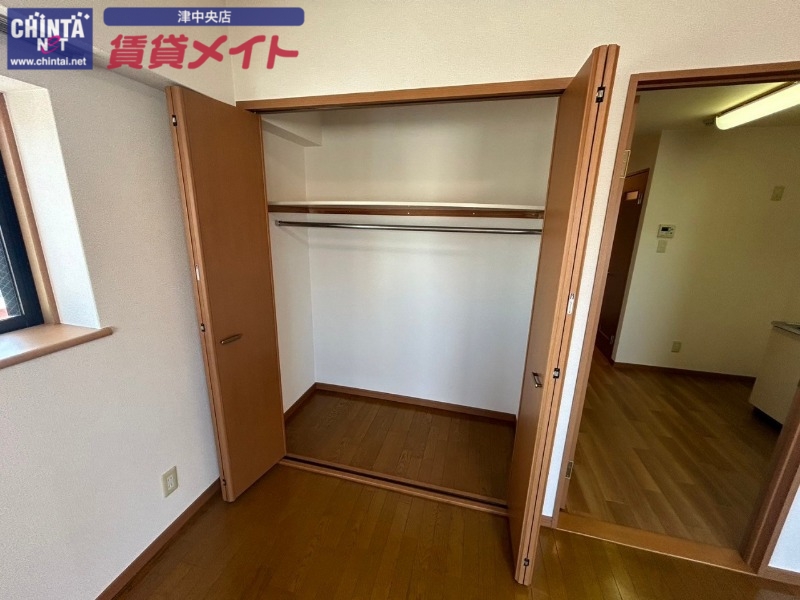 収納　別部屋反転タイプ参考写真