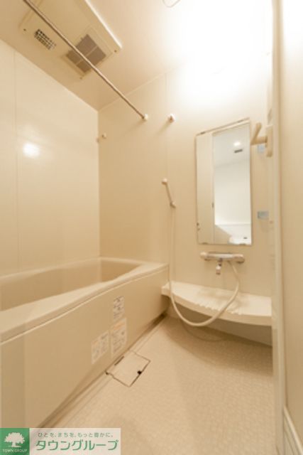 バス・シャワールーム　※写真は同タイプ住戸です。
