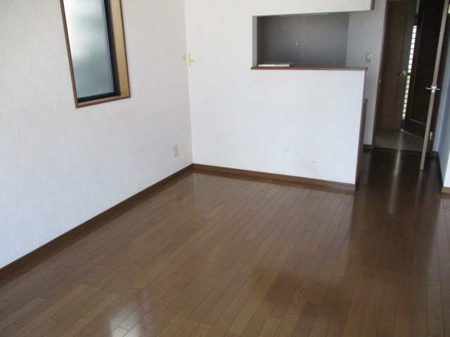 浜松市中央区 2階建 築23年の居間写真