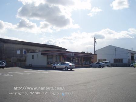 コンビニ　セブンイレブン（コンビニ）まで1000m