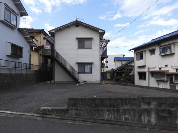 梅田ハイツの建物外観