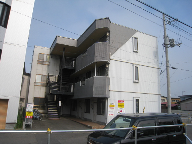 函館市湯川町のマンションの建物外観