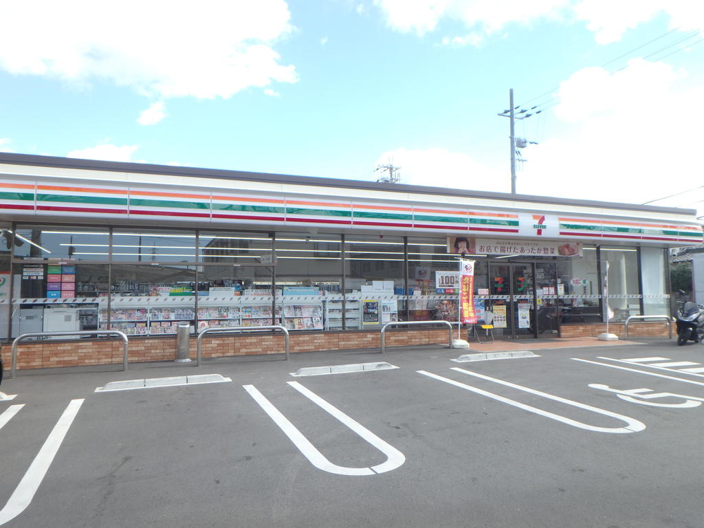 コンビニ　セブンイレブン貝塚鳥羽店（コンビニ）まで202m