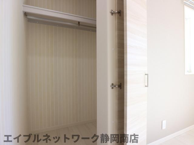 【静岡市駿河区稲川のマンションの収納】