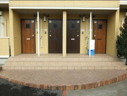 エントランス　ネット無料。清潔なエントランスです