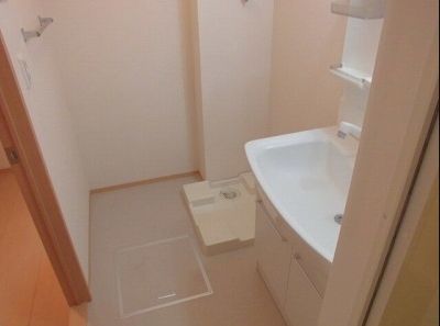 洗面設備　ネット無料。朝の身支度には欠かせない独立洗面化粧台