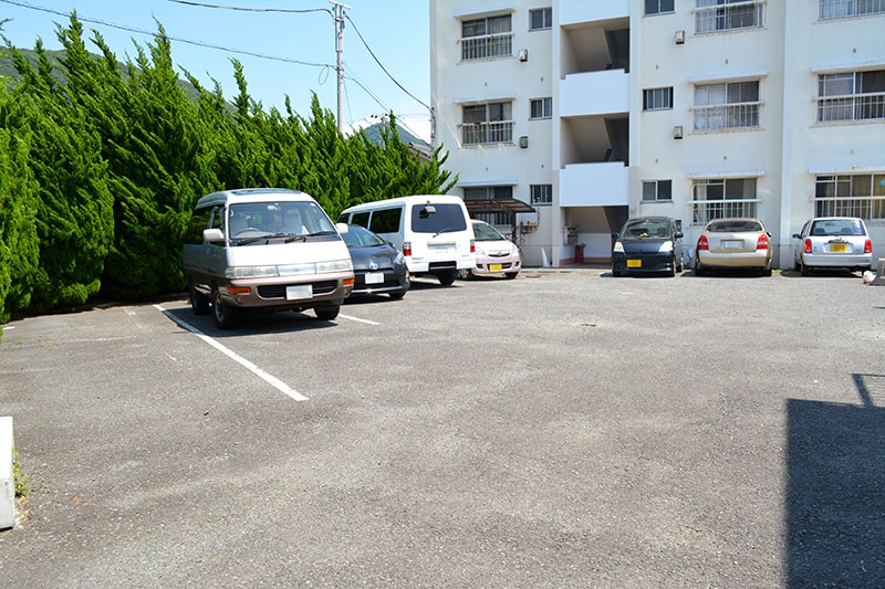 【アシスト沼津マンションの駐車場】