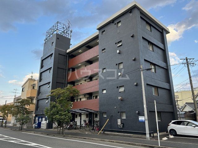 名古屋市中村区草薙町のマンションの建物外観