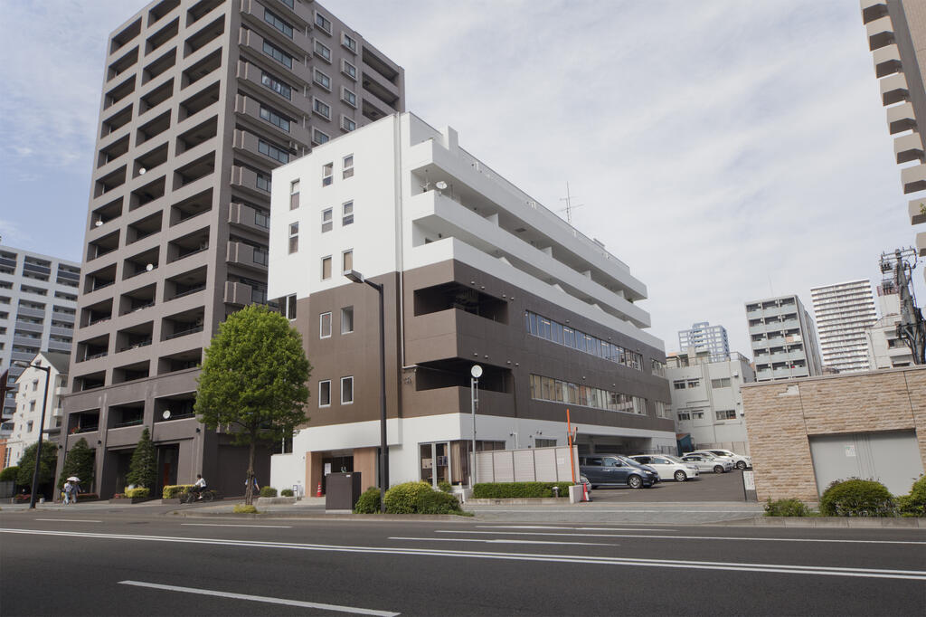 チュリス春日町の建物外観