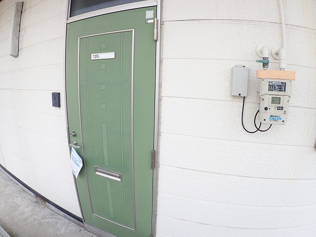 エントランス　玄関前です