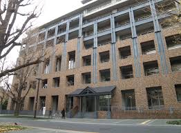 図書館　東京大学生産技術研究所図書棟（図書館）まで645m