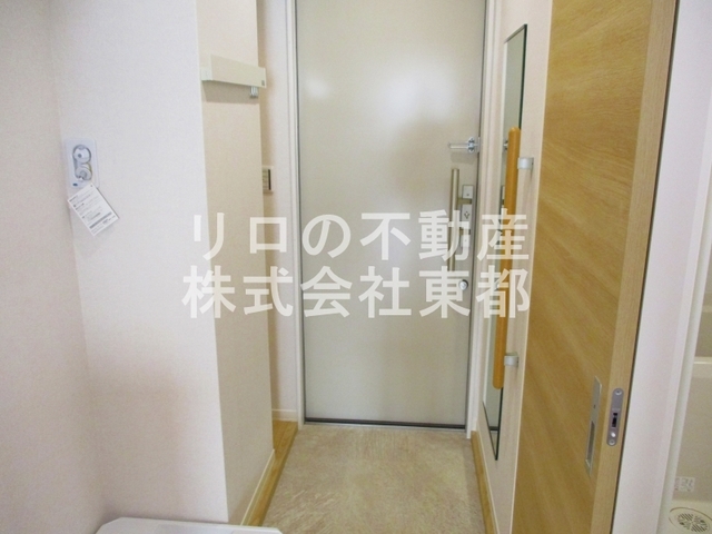 玄関　前回募集時のお写真です。