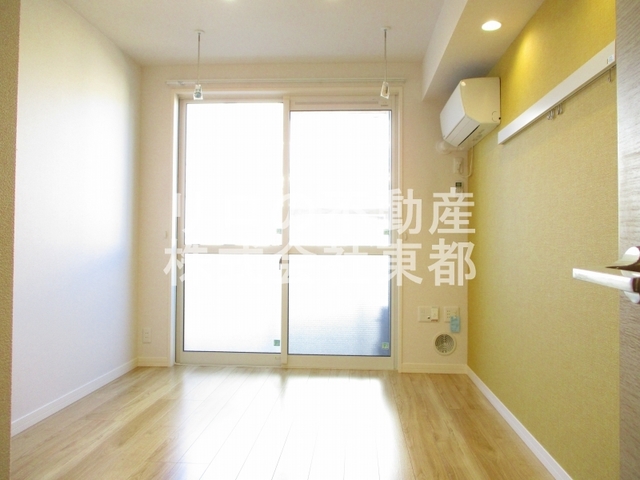 居室・リビング　前回募集時のお写真です。