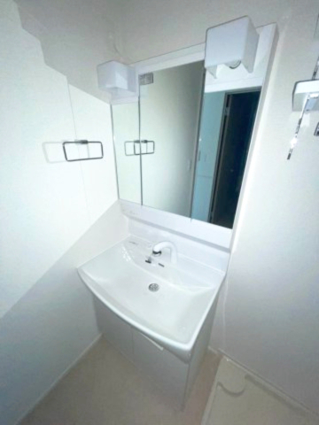 洗面設備　※同タイプの写真です