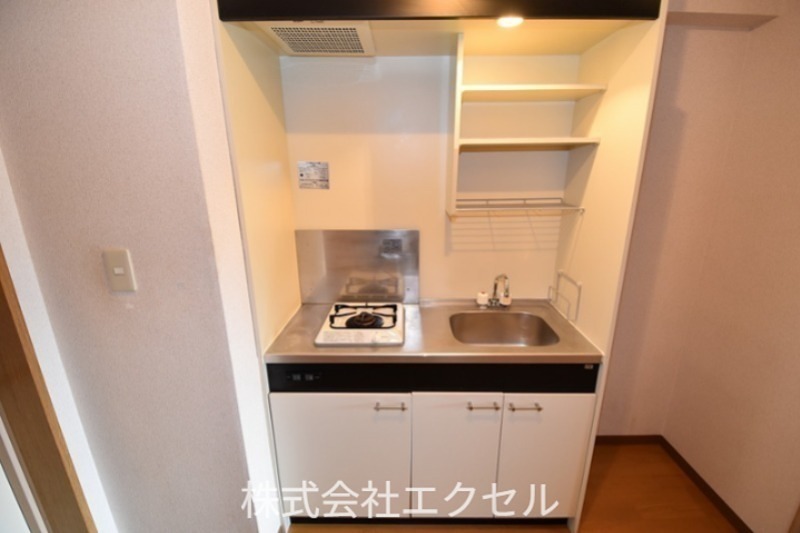 キッチン　1口コンロ付きです。