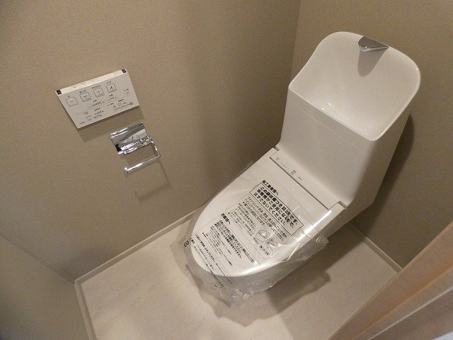 トイレ　トイレ