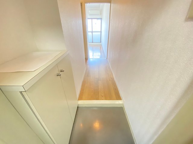 玄関　レスパス千種