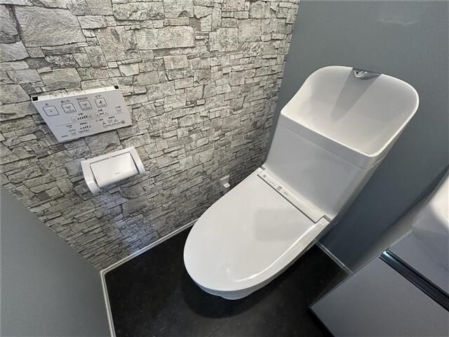 トイレ　別建物参考画像