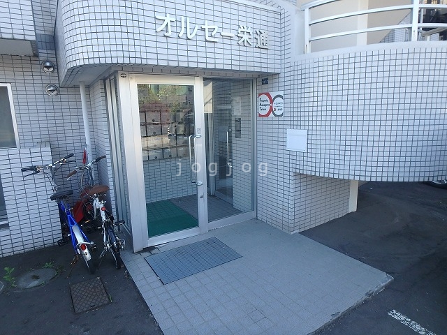 エントランス　エントランス