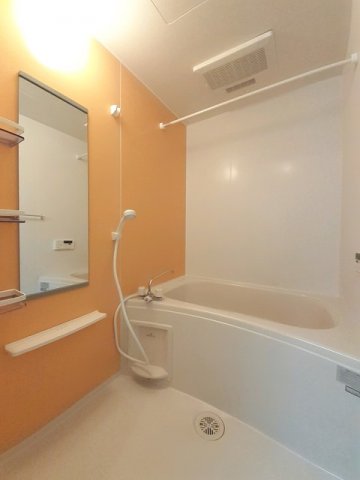 バス・シャワールーム　お風呂で日々の疲れを落としましょう