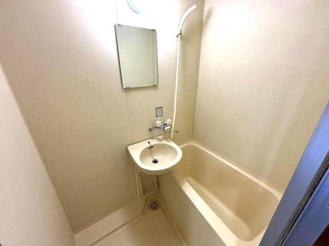 バス・シャワールーム　別号室の写真です