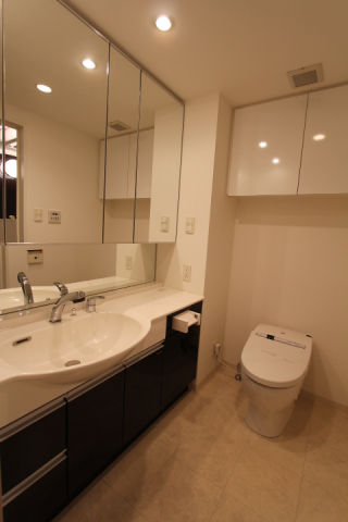 トイレ　※参考写真