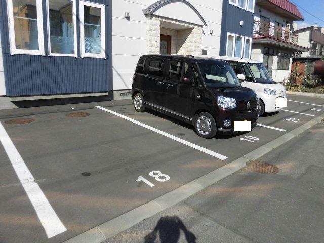 駐車場　駐車場
