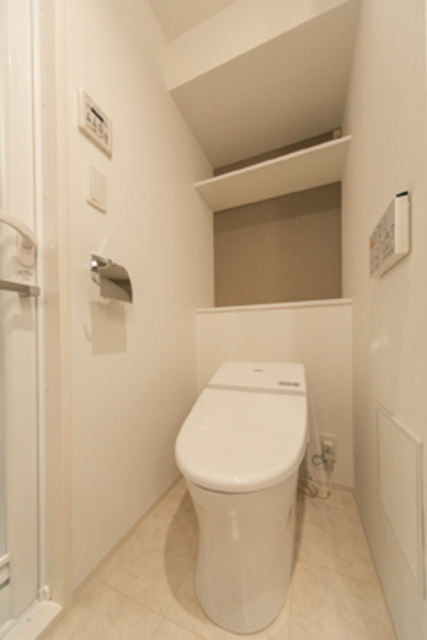 トイレ　※写真は同タイプ住戸です。