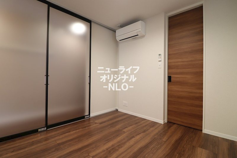その他部屋・スペース　夏・冬の快適生活を支えるエアコン付き。