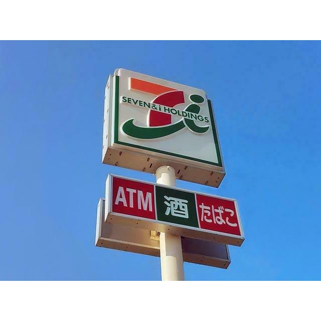 コンビニ　セブンイレブン逗子５丁目店（コンビニ）まで176m