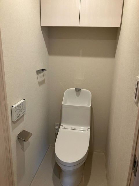 トイレ　※写真は同タイプ住戸です。