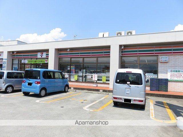 コンビニ　セブンイレブン　別府上人ケ浜店（コンビニ）まで400m