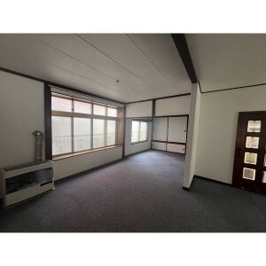 居室・リビング　中央区では希少な地下鉄徒歩圏内の一戸建！楽器・ペット可！
