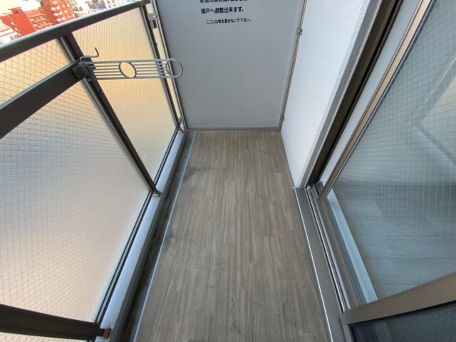 バルコニー　陽当たり良好なバルコニーです