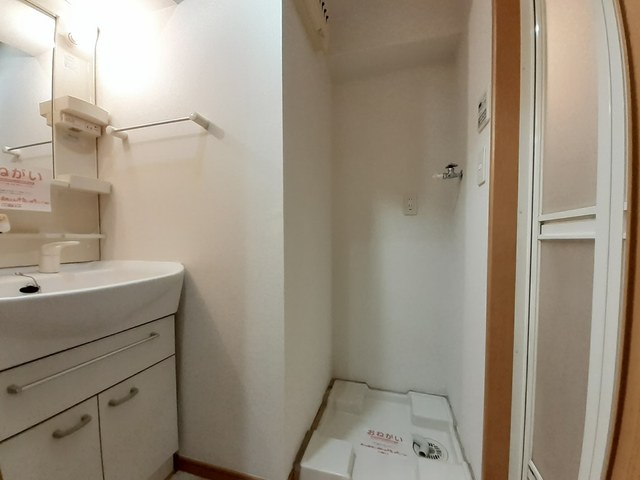 洗面設備　シンプルで使いやすい洗面台です！